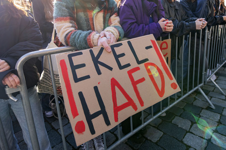 Demonstration gegen Rechts in Dresden