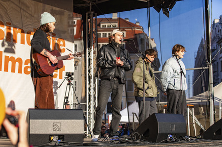 Demonstration gegen Rechts in Dresden