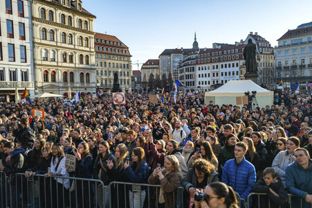 Demonstration gegen Rechts in Dresden
