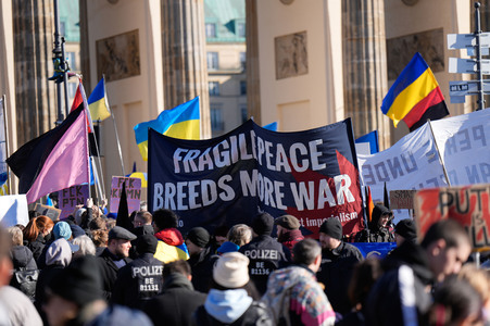 Demonstration zum 2. Jahrestag des Kriegsbeginns in Berlin