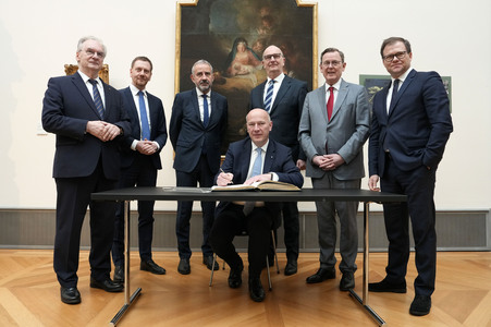 Regionalkonferenz der Regierungschefin und der Regierungschefs der ostdeutschen Länder in Berlin