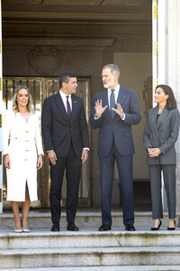 König Felipe empfängt Präsident Peña in Madrid