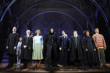 Musicaldebüt von Oliver Masucci in 'Harry Potter und das verwunschene Kind' in Hamburg