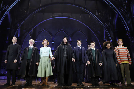 Musicaldebüt von Oliver Masucci in 'Harry Potter und das verwunschene Kind' in Hamburg