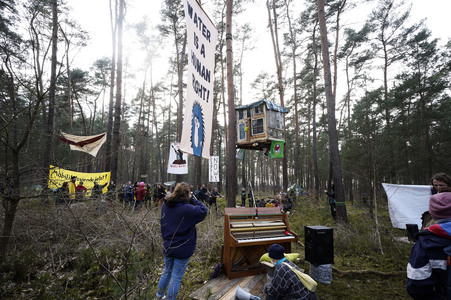 Protestcamp gegen die Erweiterungspläne des Tesla-Werks in Grünheide