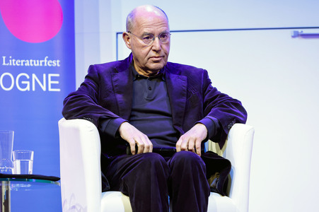 Gregor Gysi und Hans-Dieter Schütt auf der lit.Cologne 2024 in Köln