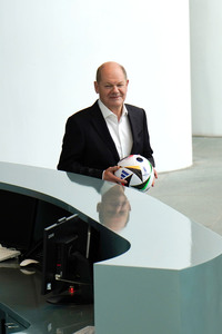 Fototermin '100 Tage bis zur EURO 2024' in Berlin