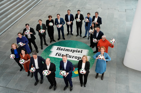 Fototermin '100 Tage bis zur EURO 2024' in Berlin