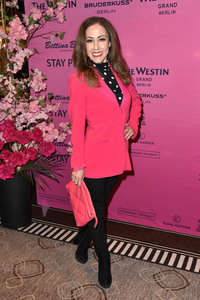 Präsentation von Stay Pink by Natascha Ochsenknecht in Berlin