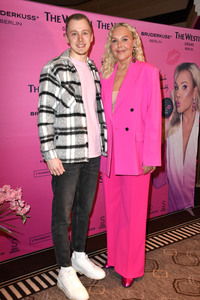 Präsentation von Stay Pink by Natascha Ochsenknecht in Berlin