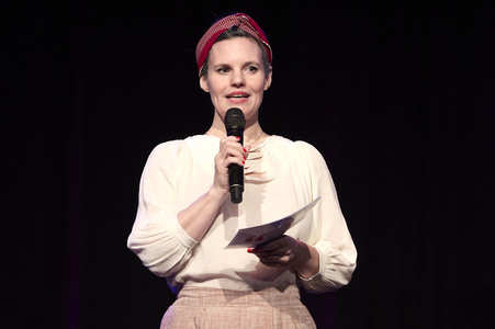 Suzie Miller und Anke Engelke auf der lit.Cologne 2024 in Köln