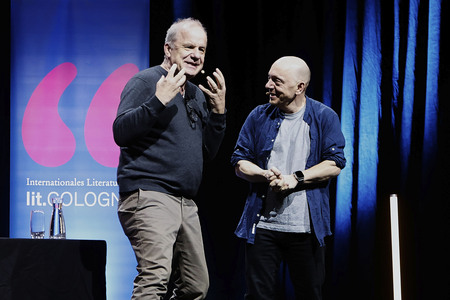 Hubertus Meyer-Burckhardt und Bernhard Hoëcker auf der lit.Cologne 2024 in Köln