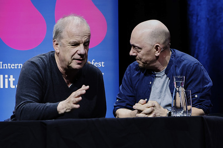 Hubertus Meyer-Burckhardt und Bernhard Hoëcker auf der lit.Cologne 2024 in Köln