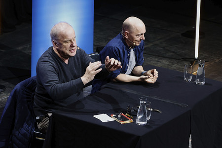 Hubertus Meyer-Burckhardt und Bernhard Hoëcker auf der lit.Cologne 2024 in Köln