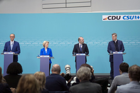 Sitzung der Präsidien der CDU und der CSU zum Europawahlprogramm in Berlin