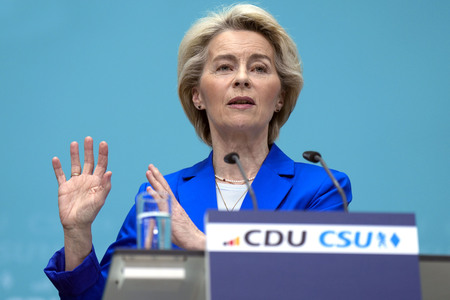 Sitzung der Präsidien der CDU und der CSU zum Europawahlprogramm in Berlin