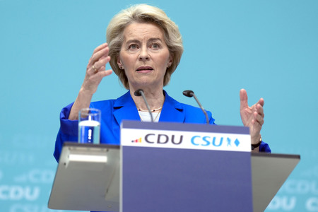 Sitzung der Präsidien der CDU und der CSU zum Europawahlprogramm in Berlin