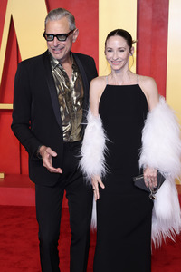 Vanity Fair Oscar Party 2024 in Beverly Hills