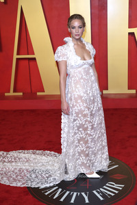 Vanity Fair Oscar Party 2024 in Beverly Hills