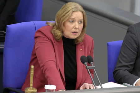 156. Sitzung des Deutschen Bundestages in Berlin