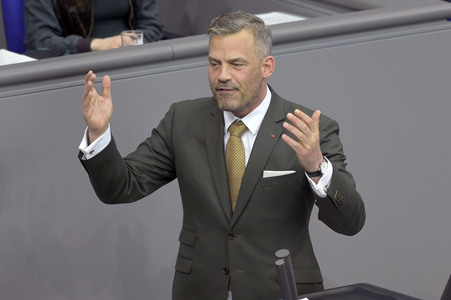 156. Sitzung des Deutschen Bundestages in Berlin