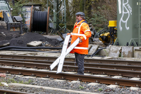 Pressetermin zu den Arbeiten am Elektronischen Stellwerk in Köln
