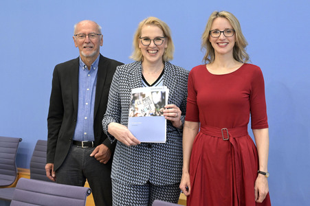 Bundespressekonferenz zur Stellungnahme 'Klimagerechtigkeit' des Deutschen Ethikrats in Berlin