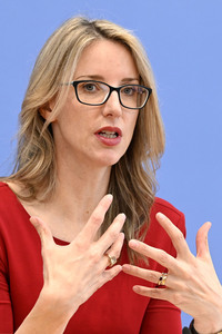 Bundespressekonferenz zur Stellungnahme 'Klimagerechtigkeit' des Deutschen Ethikrats in Berlin