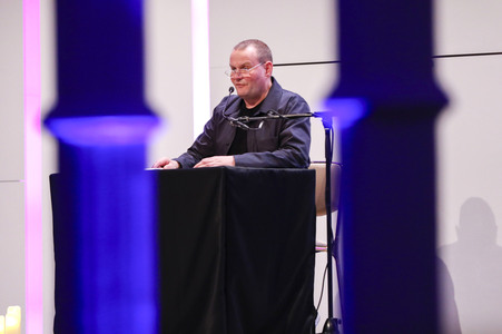 Devid Striesow auf der lit.Cologne 2024 in Köln