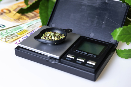 Symbolfoto Cannabis-Legalisierung