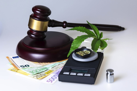 Symbolfoto Cannabis-Legalisierung