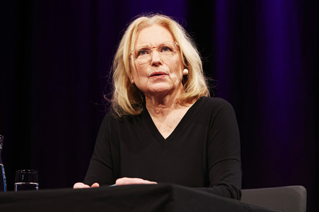 Maren Kroymann und Anne Will  auf der lit.Cologne 2024 in Köln