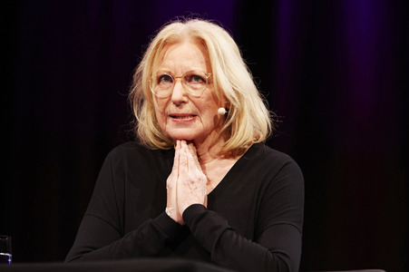 Maren Kroymann und Anne Will  auf der lit.Cologne 2024 in Köln