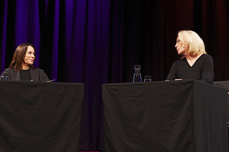 Maren Kroymann und Anne Will  auf der lit.Cologne 2024 in Köln