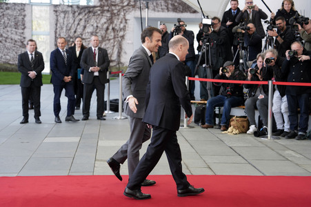 Empfang des Ministerpräsidenten von Polen und des Staatspräsidenten der Französischen Republik in Berlin