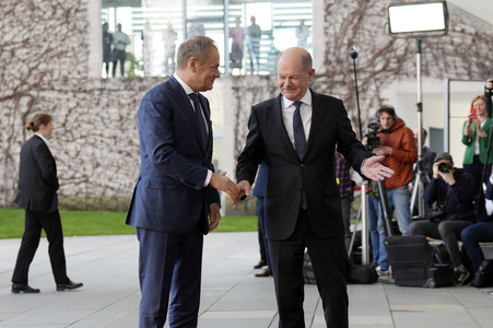 Empfang des Ministerpräsidenten von Polen und des Staatspräsidenten der Französischen Republik in Berlin