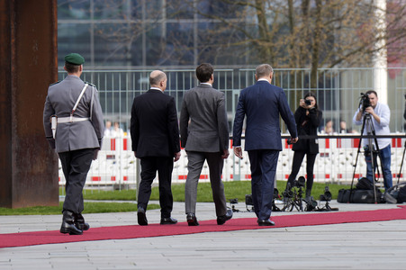 Empfang des Ministerpräsidenten von Polen und des Staatspräsidenten der Französischen Republik in Berlin