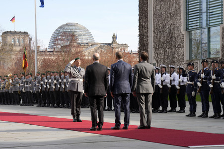Empfang des Ministerpräsidenten von Polen und des Staatspräsidenten der Französischen Republik in Berlin