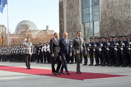Empfang des Ministerpräsidenten von Polen und des Staatspräsidenten der Französischen Republik in Berlin