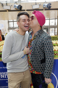 Charity Osterhasen Verkauf in Hamburg