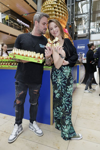 Charity Osterhasen Verkauf in Hamburg