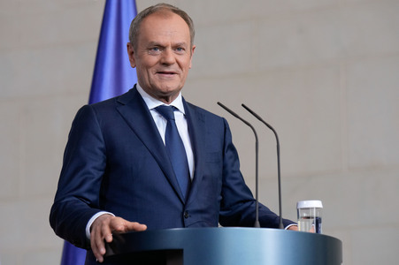 Pressestatement von Emmanuel Macron, Donald Tusk und Olaf Scholz in Berlin