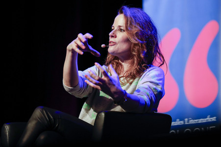 Frank Schätzing und Florence Gaub auf der lit.Cologne 2024 in Köln