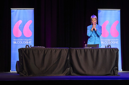 Cordula Stratmann und Bjarne Mädel auf der lit.Cologne 2024 in Köln