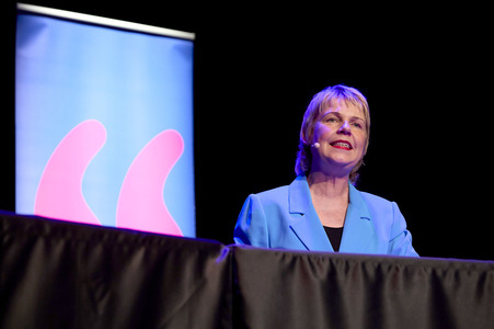 Cordula Stratmann und Bjarne Mädel auf der lit.Cologne 2024 in Köln