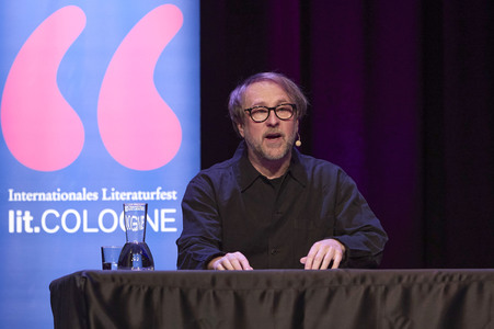 Cordula Stratmann und Bjarne Mädel auf der lit.Cologne 2024 in Köln