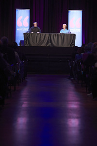 Cordula Stratmann und Bjarne Mädel auf der lit.Cologne 2024 in Köln