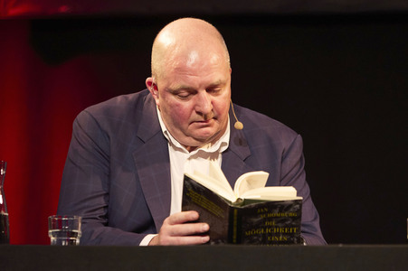 Jan Schomburg und Maria Schrader auf der lit.Cologne 2024 in Köln