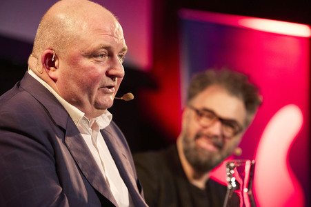 Jan Schomburg und Maria Schrader auf der lit.Cologne 2024 in Köln