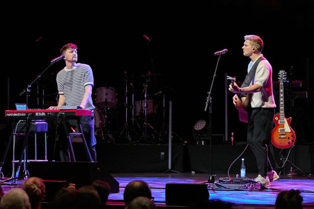 Konzert von Zweikanalton in Hannover